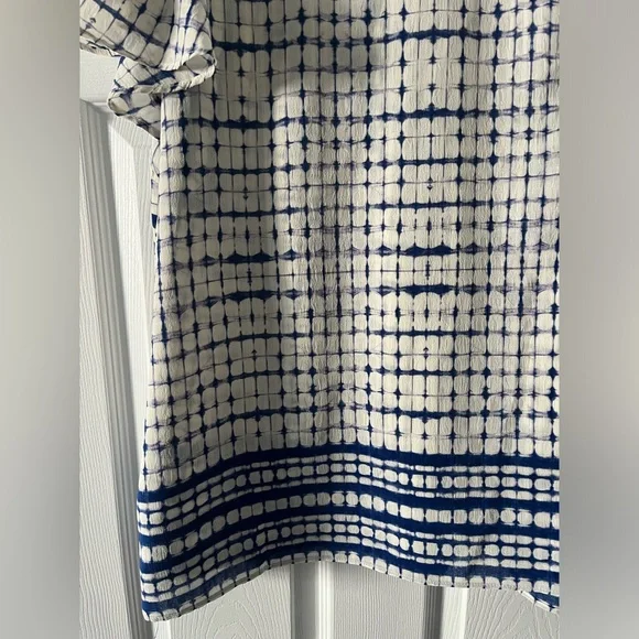 Rose & Olive Cream and Blue 2X Top - Picture 8 of 8